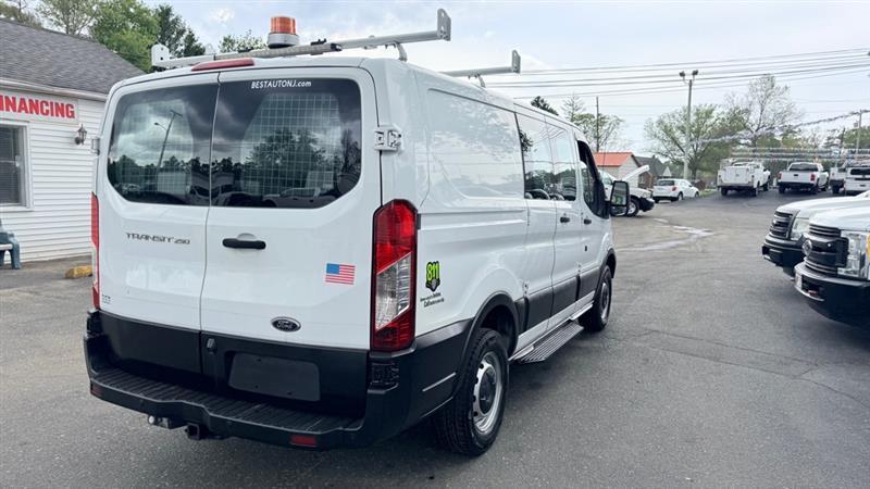 Ford Transit 250 Van Low Roof 60/40 Pass.130-in. WB 2016