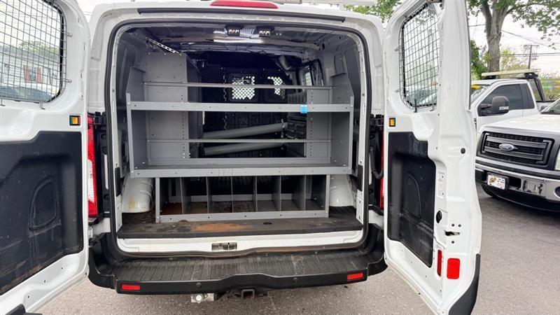 Ford Transit 250 Van Low Roof 60/40 Pass.130-in. WB 2016