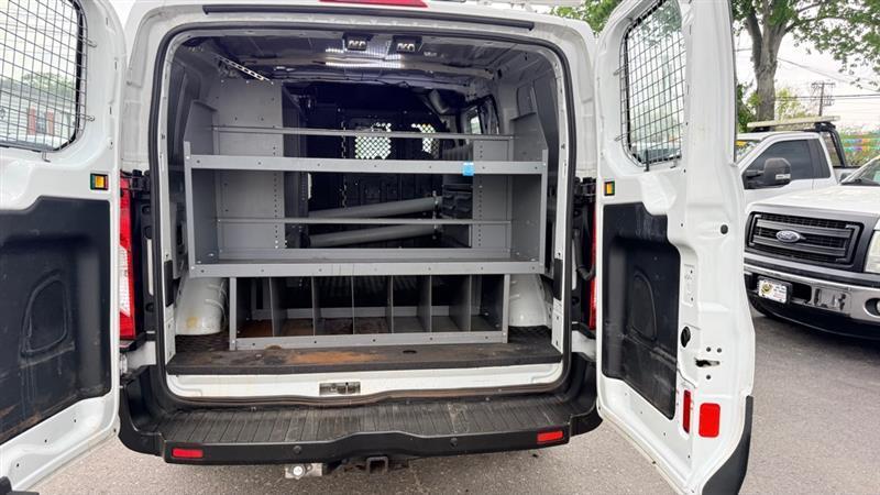 Ford Transit 250 Van Low Roof 60/40 Pass.130-in. WB 2016