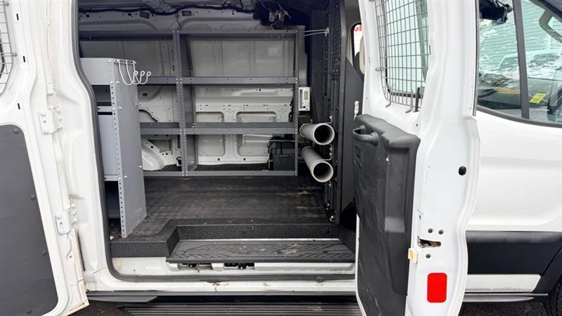Ford Transit 250 Van Low Roof 60/40 Pass.130-in. WB 2016