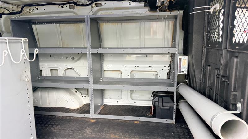 Ford Transit 250 Van Low Roof 60/40 Pass.130-in. WB 2016