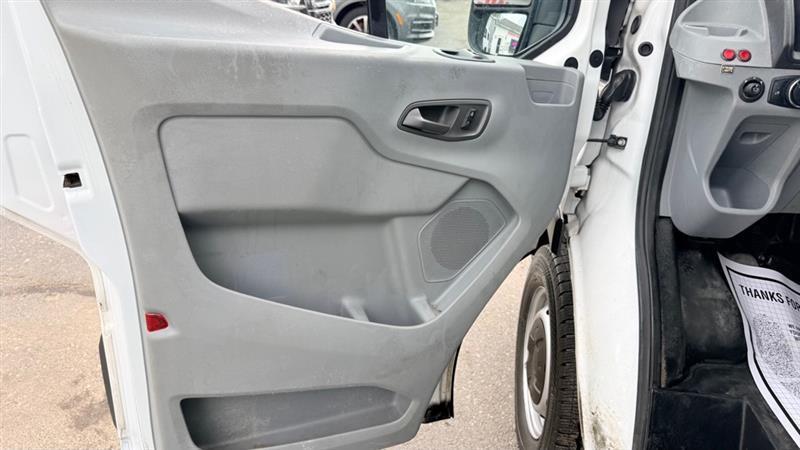 Ford Transit 250 Van Low Roof 60/40 Pass.130-in. WB 2016