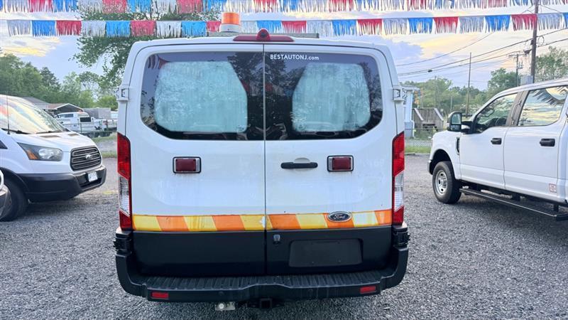 Ford Transit 250 Van Low Roof 60/40 Pass.130-in. WB 2016