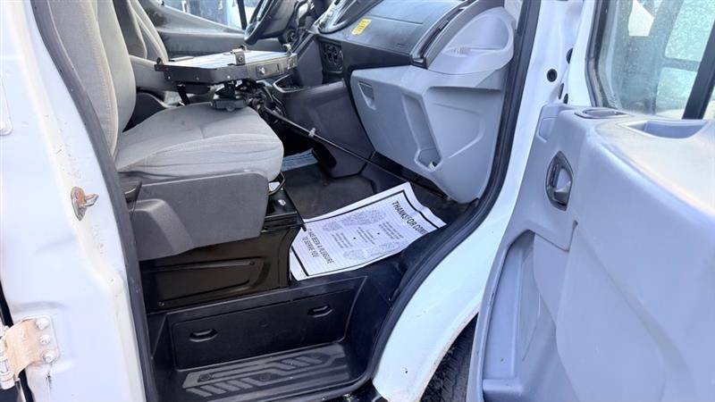 Ford Transit 250 Van Low Roof 60/40 Pass.130-in. WB 2016
