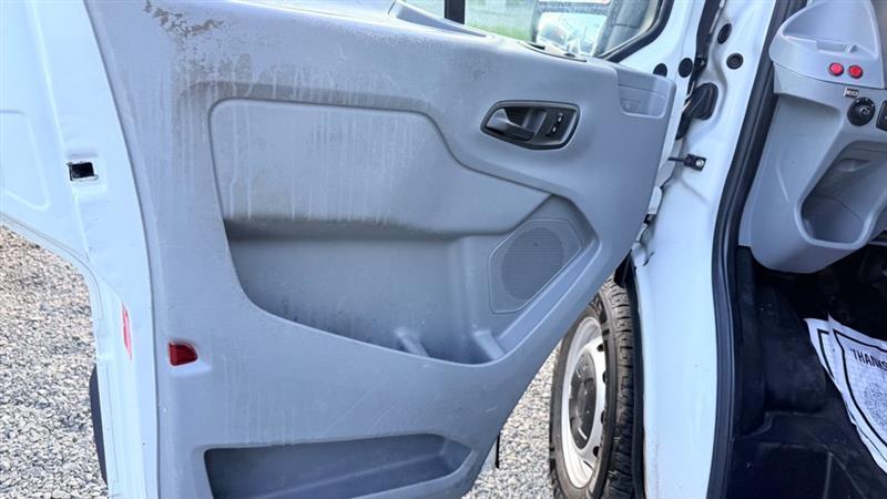 Ford Transit 250 Van Low Roof 60/40 Pass.130-in. WB 2016