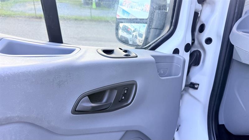 Ford Transit 250 Van Low Roof 60/40 Pass.130-in. WB 2016
