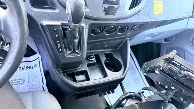 Ford Transit 250 Van Low Roof 60/40 Pass.130-in. WB 2016