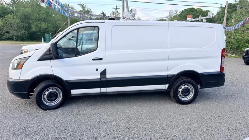 Ford Transit 250 Van Low Roof 60/40 Pass.130-in. WB 2015