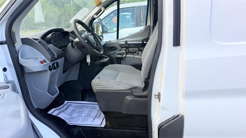Ford Transit 250 Van Low Roof 60/40 Pass.130-in. WB 2015