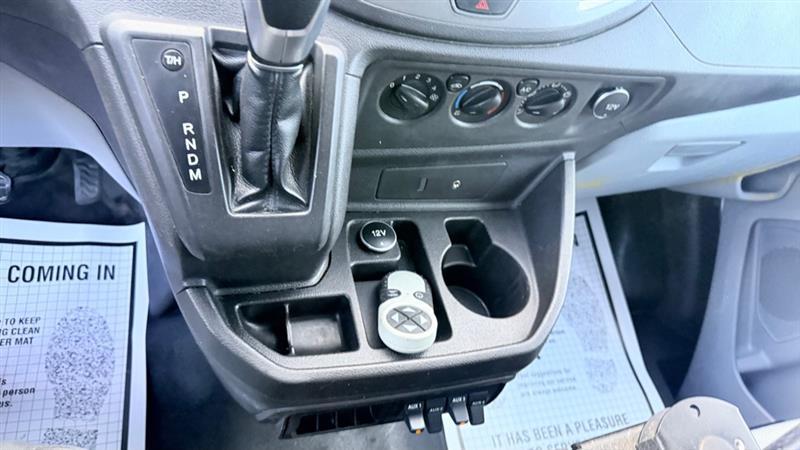 Ford Transit 250 Van Low Roof 60/40 Pass.130-in. WB 2015