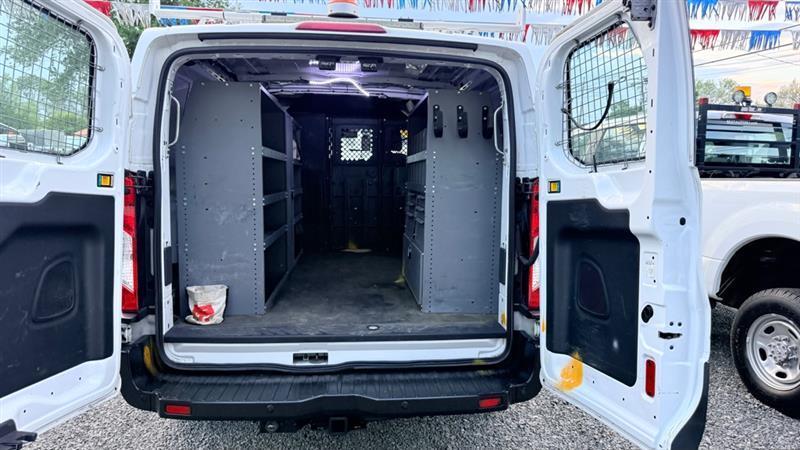 Ford Transit 250 Van Low Roof 60/40 Pass.130-in. WB 2015