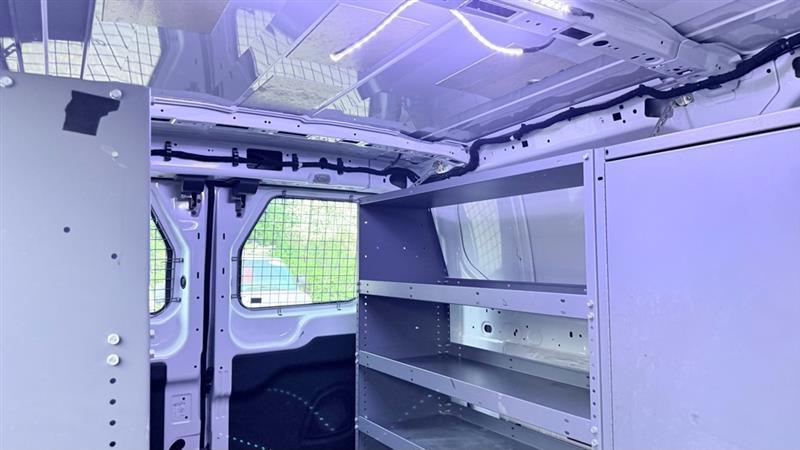 Ford Transit 250 Van Low Roof 60/40 Pass.130-in. WB 2015