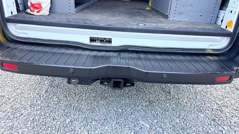 Ford Transit 250 Van Low Roof 60/40 Pass.130-in. WB 2015