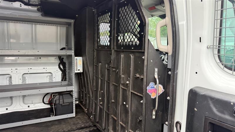 Ford Transit 250 Van Low Roof 60/40 Pass.130-in. WB 2016