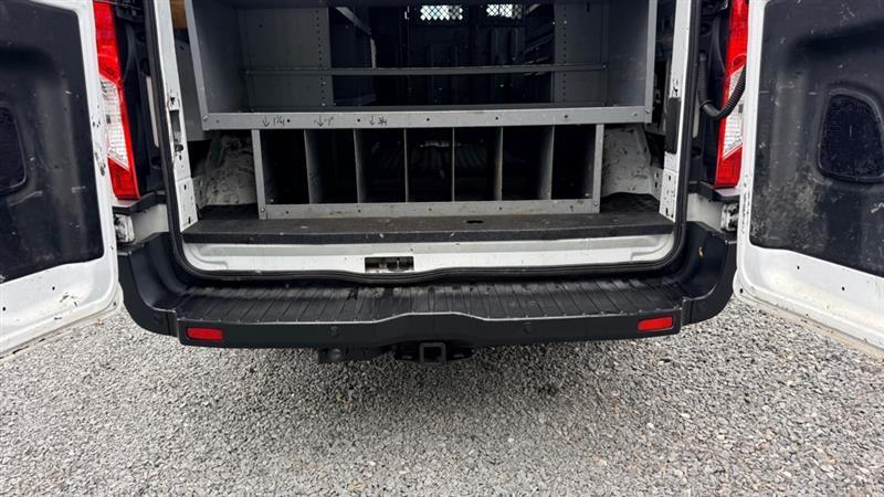 Ford Transit 250 Van Low Roof 60/40 Pass.130-in. WB 2016