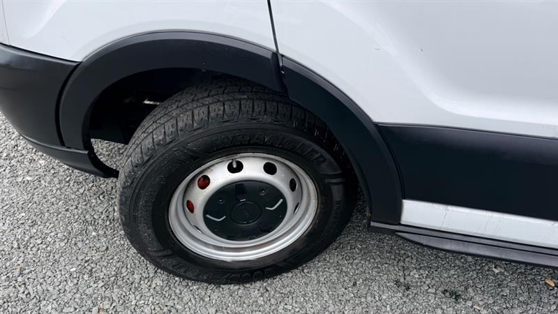 Ford Transit 250 Van Low Roof 60/40 Pass.130-in. WB 2016