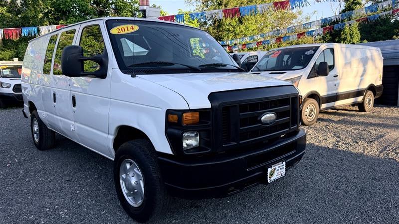 Ford Econoline E-350 Super Duty 2014