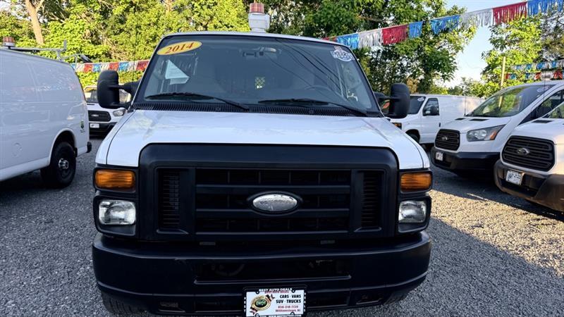 Ford Econoline E-350 Super Duty 2014