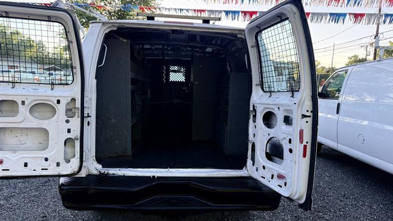 Ford Econoline E-350 Super Duty 2014