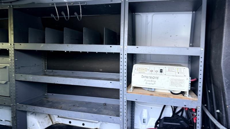 Ford Econoline E-350 Super Duty 2014