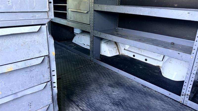 Ford Econoline E-350 Super Duty 2014