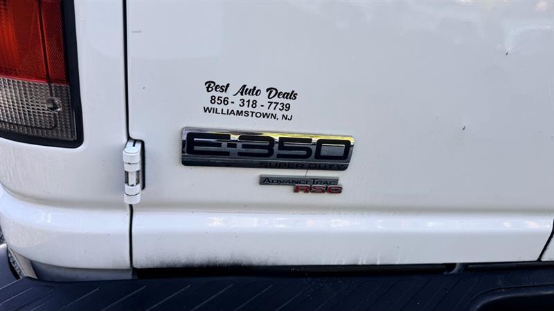 Ford Econoline E-350 Super Duty 2014