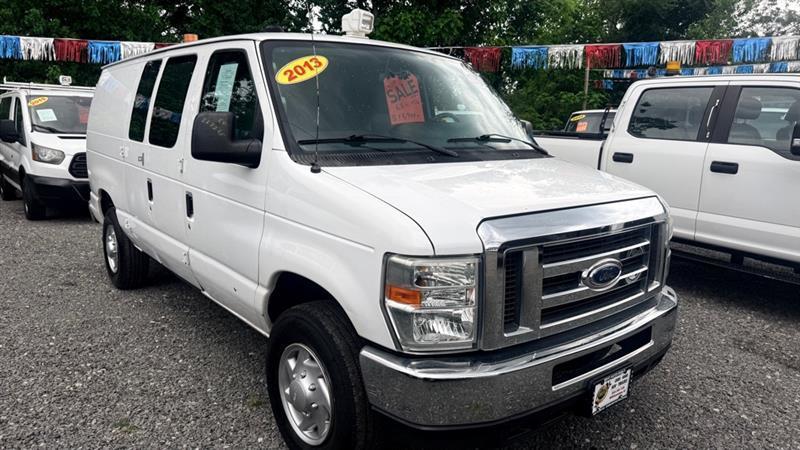 Ford Econoline E-350 Super Duty 2013