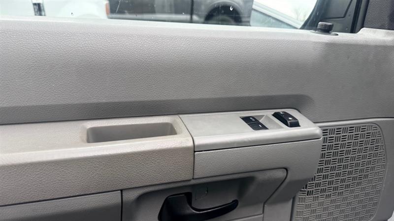 Ford Econoline E-350 Super Duty 2013