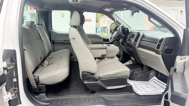 Ford F-250 SD XL SuperCab 2WD 2017