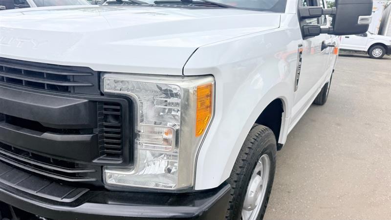 Ford F-250 SD XL SuperCab 2WD 2017