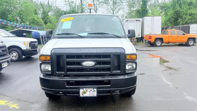 Ford Econoline E-350 Super Duty 2014