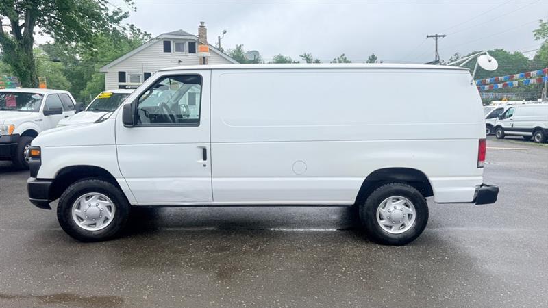 Ford Econoline E-350 Super Duty 2014