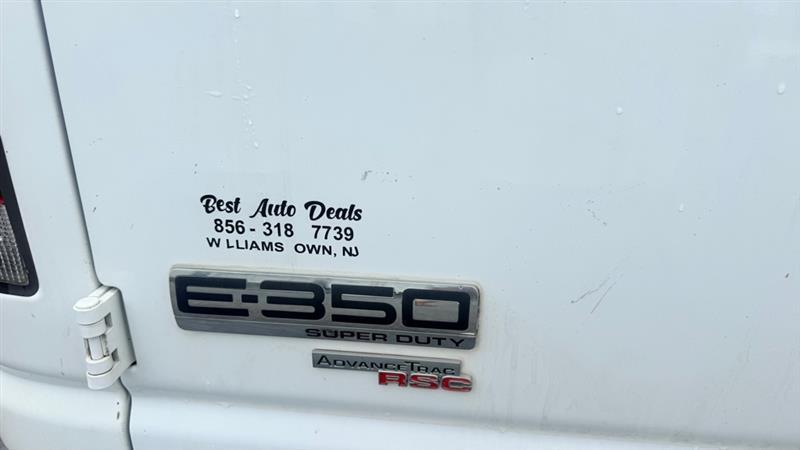 Ford Econoline E-350 Super Duty 2014