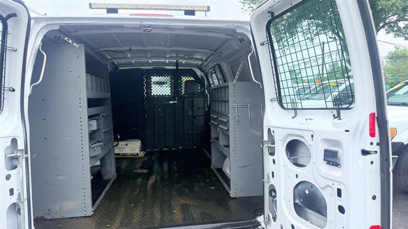 Ford Econoline E-350 Super Duty 2014