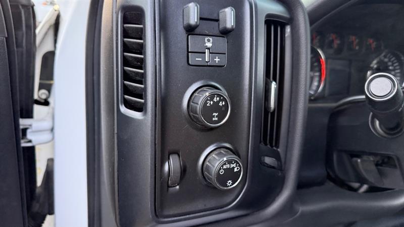 Chevrolet Silverado 2500HD Work Truck Double Cab 4WD 2015