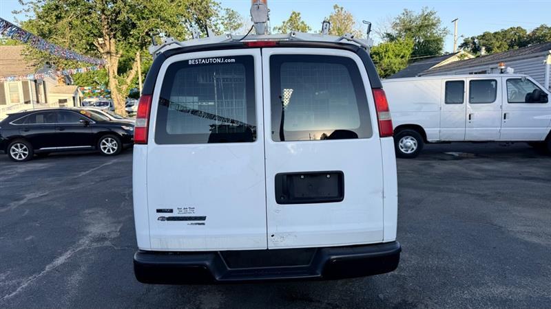 Chevrolet Express 2500 Cargo 2011