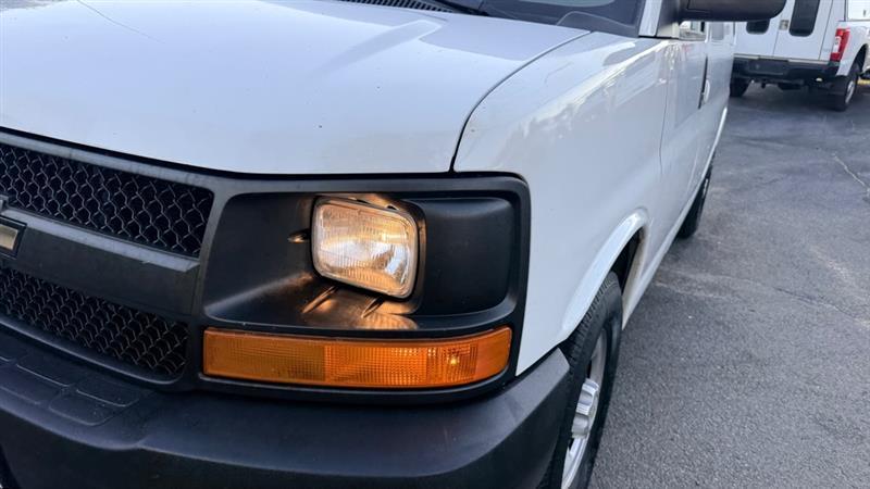 Chevrolet Express 2500 Cargo 2011