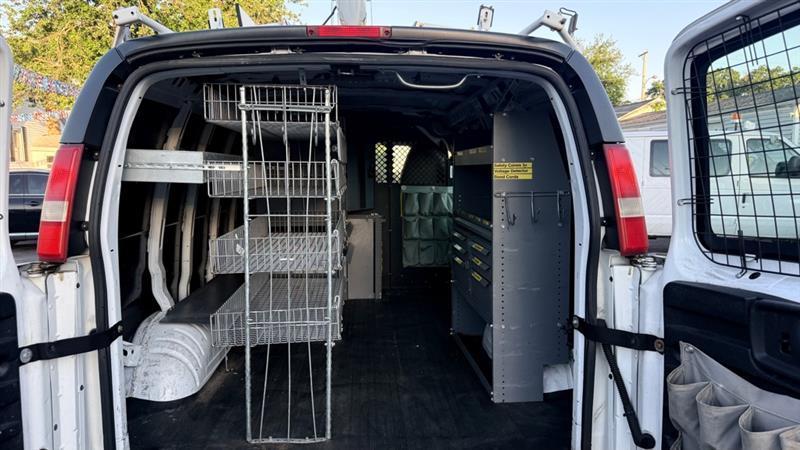 Chevrolet Express 2500 Cargo 2011