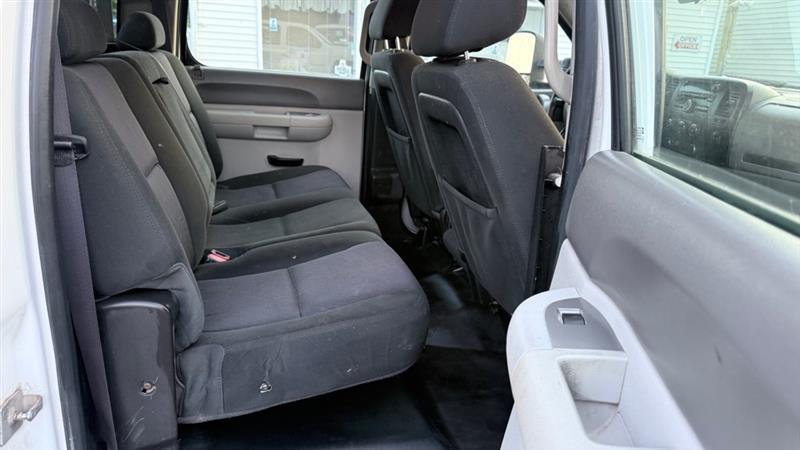 Chevrolet Silverado 3500HD Work Truck Crew Cab 2WD 2013