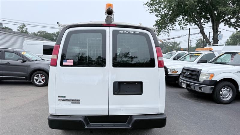 Chevrolet Express 2500 Cargo 2011