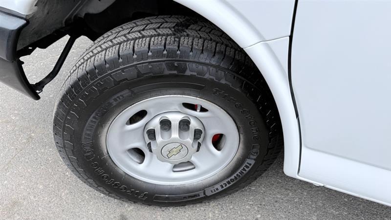 Chevrolet Express 2500 Cargo 2011