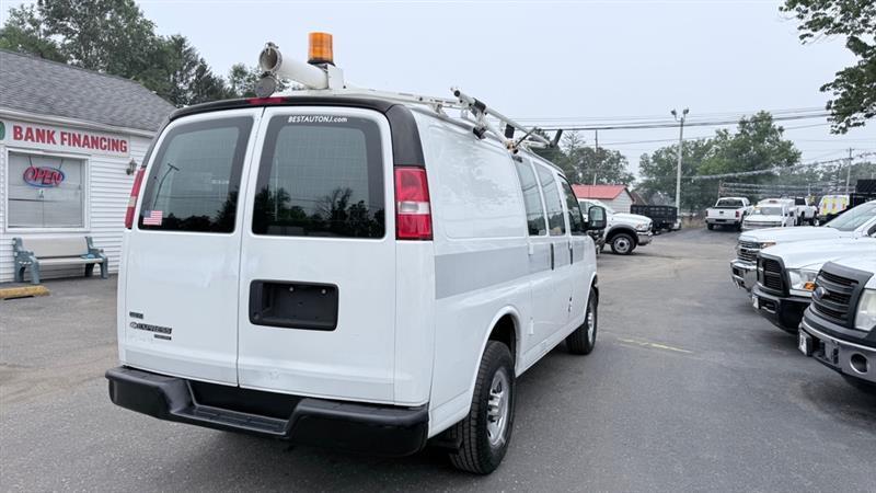 Chevrolet Express 2500 Cargo 2011