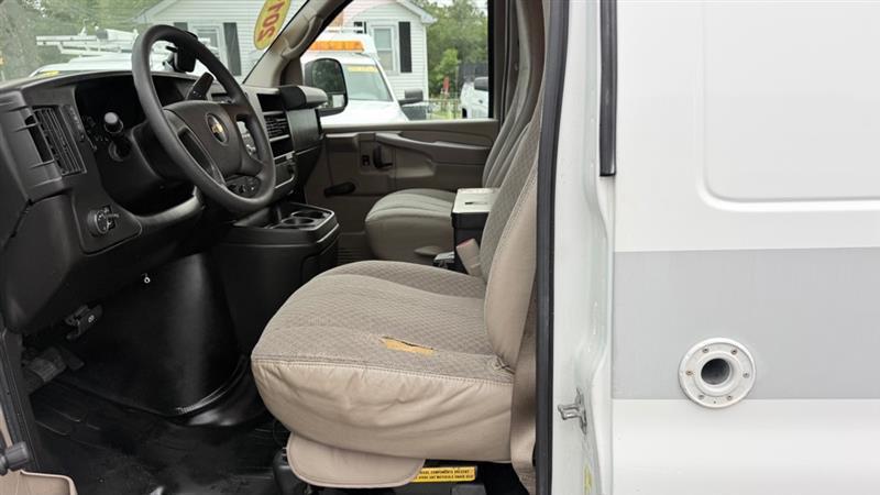 Chevrolet Express 2500 Cargo 2011