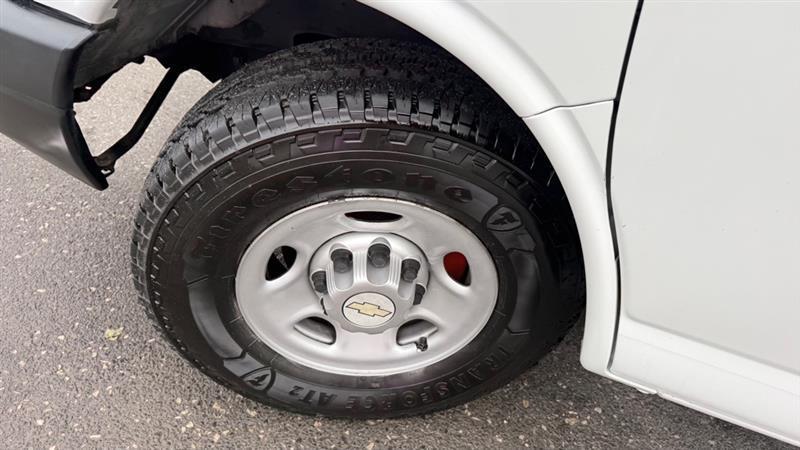 Chevrolet Express 2500 Cargo 2011