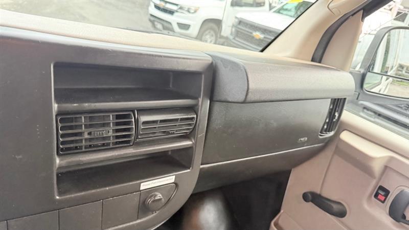 Chevrolet Express 2500 Cargo 2011
