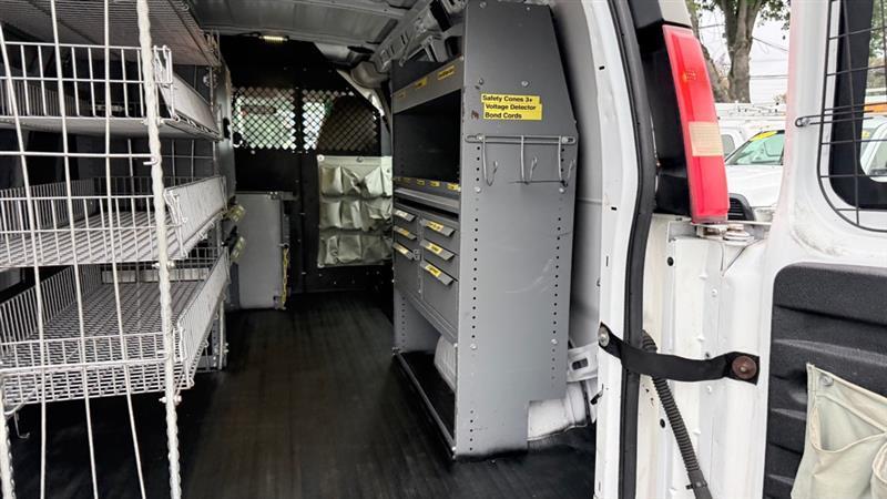 Chevrolet Express 2500 Cargo 2011