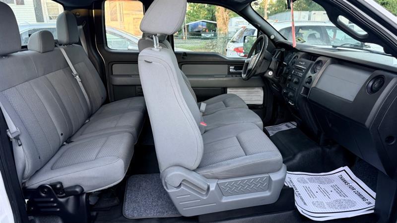 Ford F-150 XL SuperCab 8-ft. Bed 4WD 2014