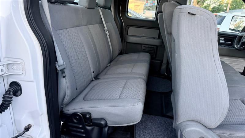 Ford F-150 XL SuperCab 8-ft. Bed 4WD 2014