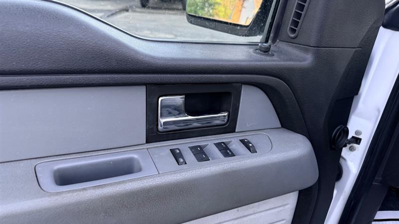 Ford F-150 XL SuperCab 8-ft. Bed 4WD 2014