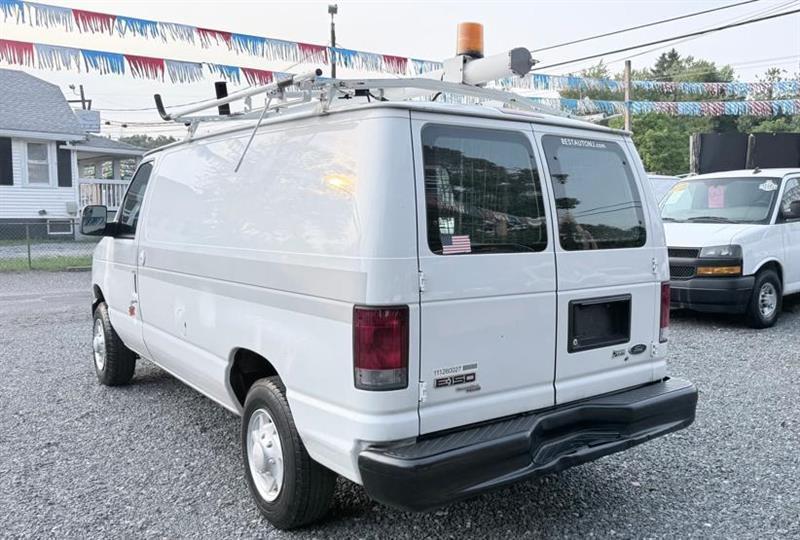 Ford Econoline E-150 2012